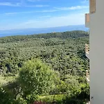 Aleks Vuno