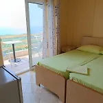 Aleks Hotel