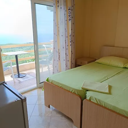Aleks Hotel
